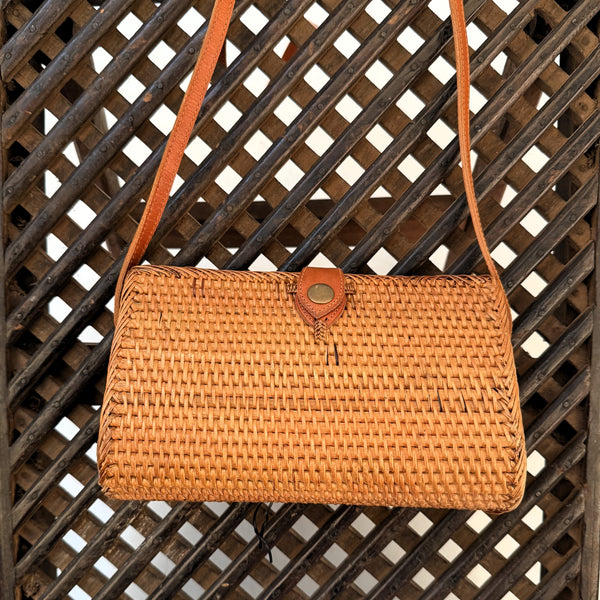 Rattan Clutch