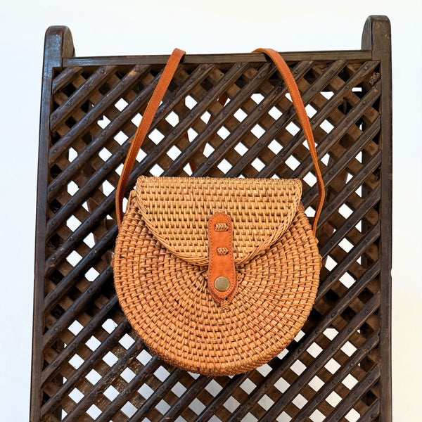 Round Rattan Bag w/Flap