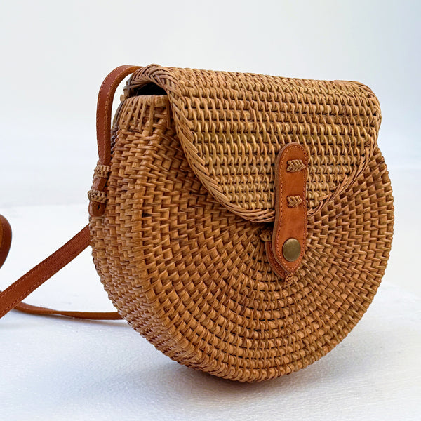 Round Rattan Bag w/Flap